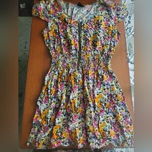 Material Girl Yellow and Red Flutter Sleeve Sundress Size Xl Kids Womens Small